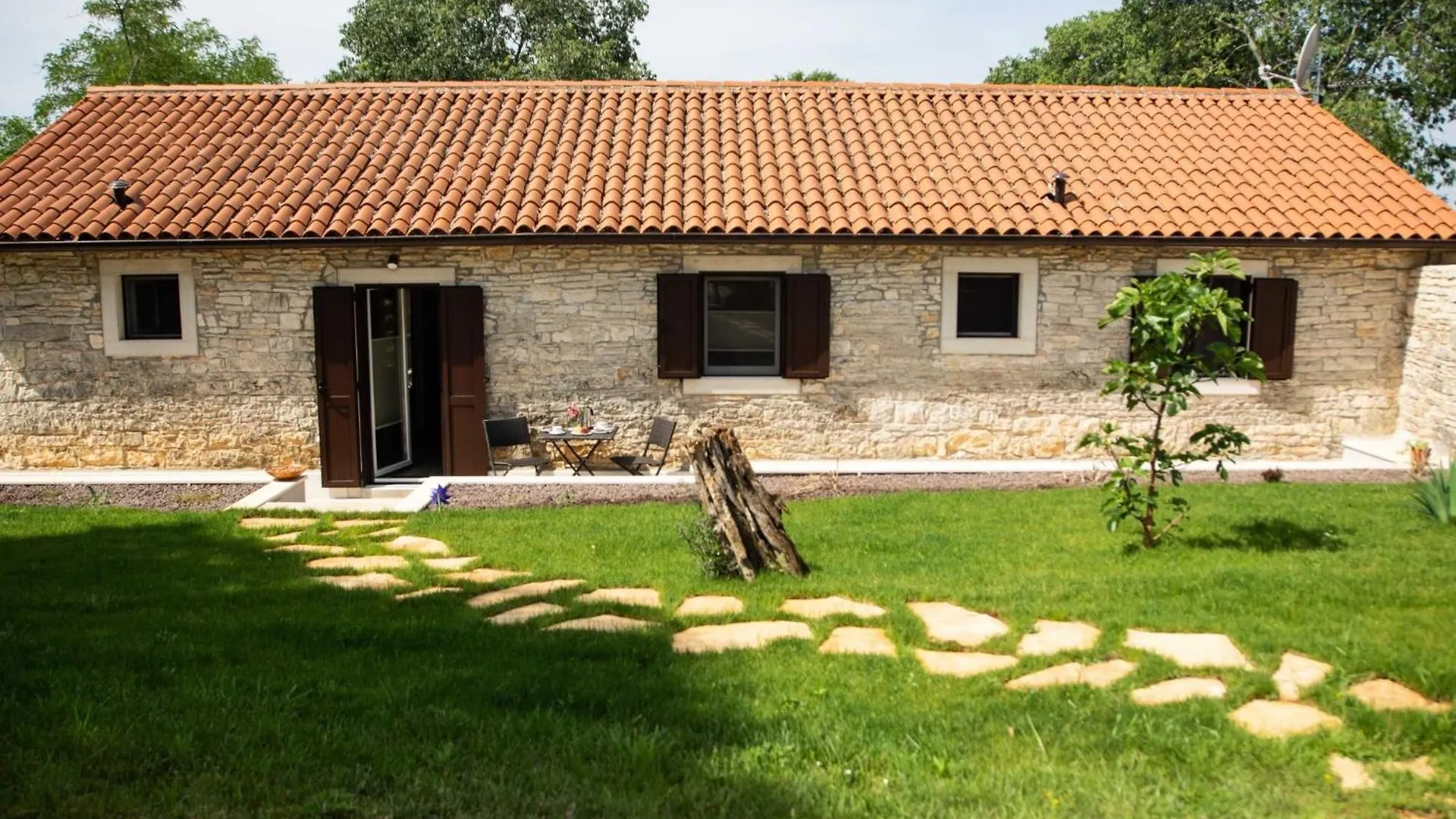 Holiday home The Poolside Stone House In Bale Villa