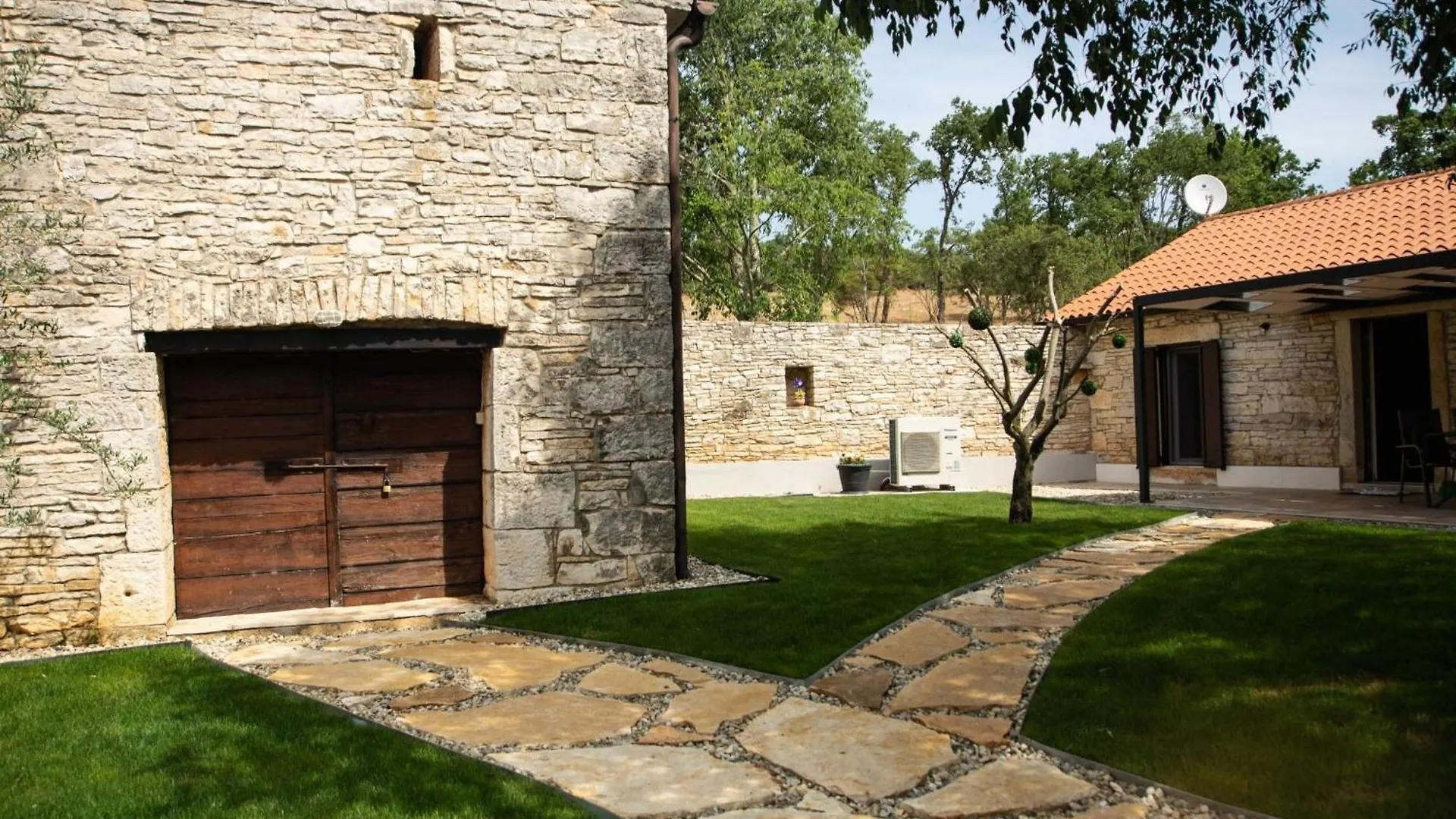 The Poolside Stone House In Bale Villa Croatia